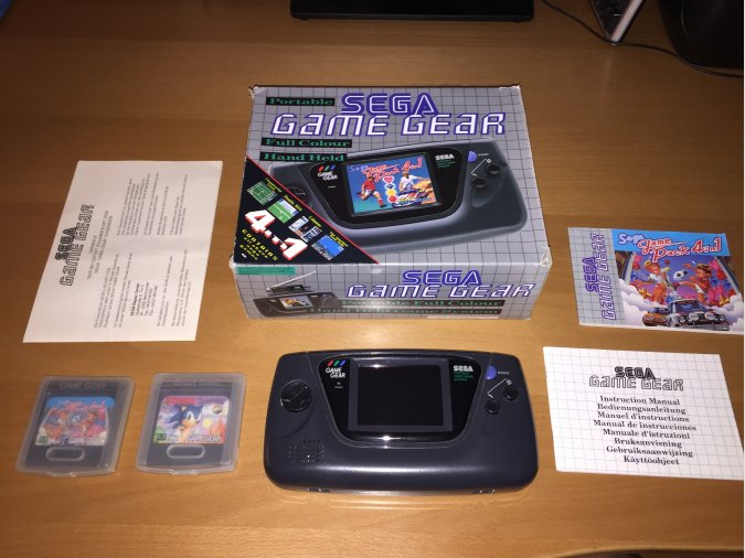 Game Gear consola portatil original con juegos