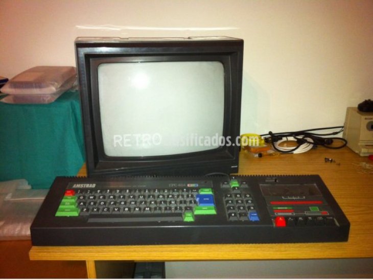 Amstrad CPC 464 con monitor color CTM644 4