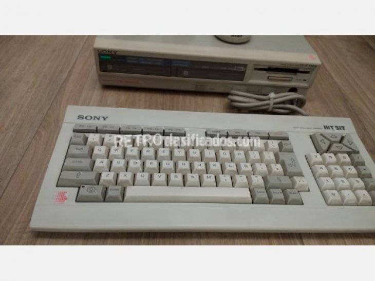 Vendo MSX2 SONY HB-F700S 2