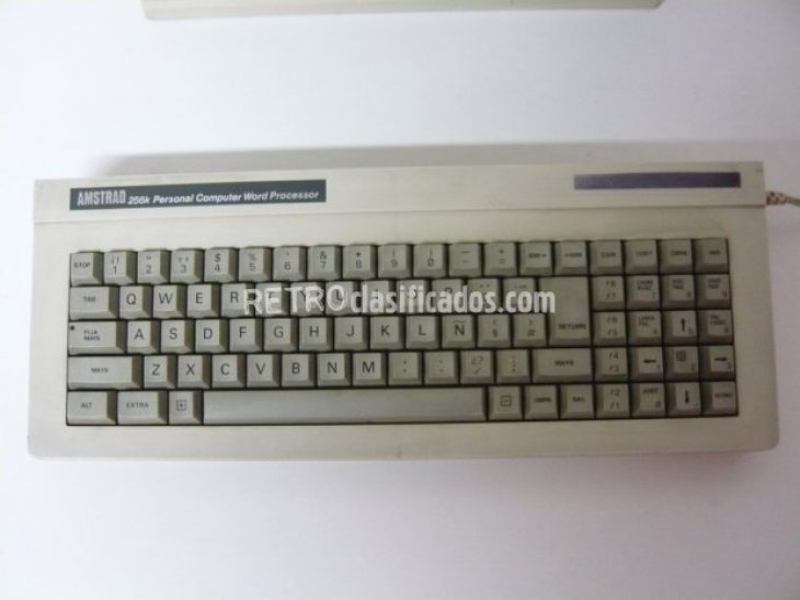 Amstrad PCW 8256 - Monitor y teclado 3