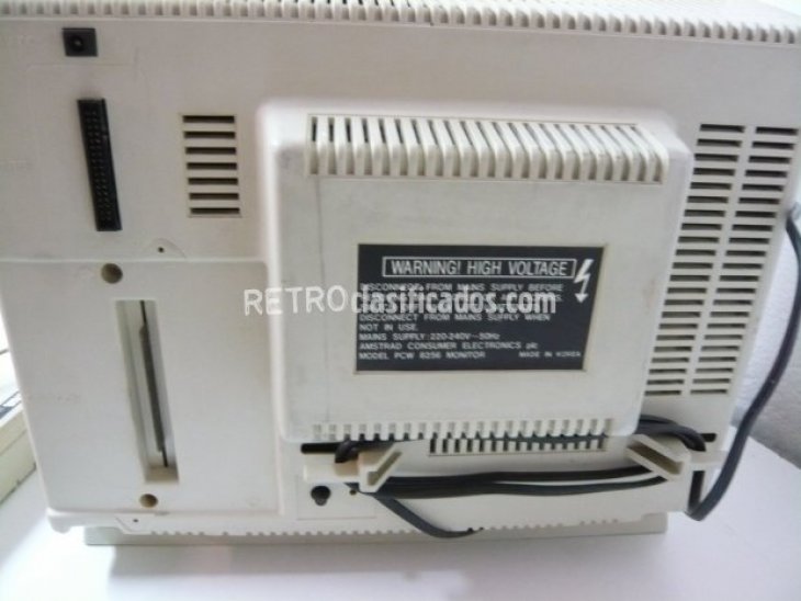 Amstrad PCW 8256 - Monitor y teclado 5