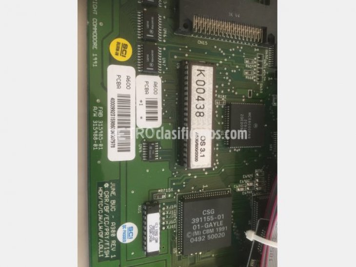Amiga 600 2MB 4GB 7