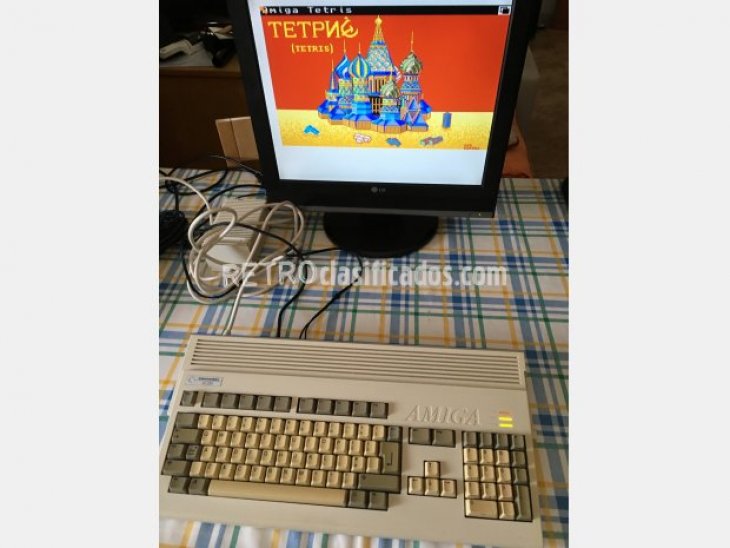 Amiga 1200. 4