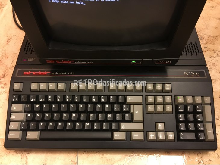 PC 200 Sinclair impoluto y en funcionamiento 3