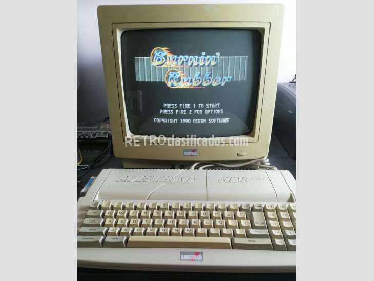 Amstrad CPC 6128 Plus con monitor color 2