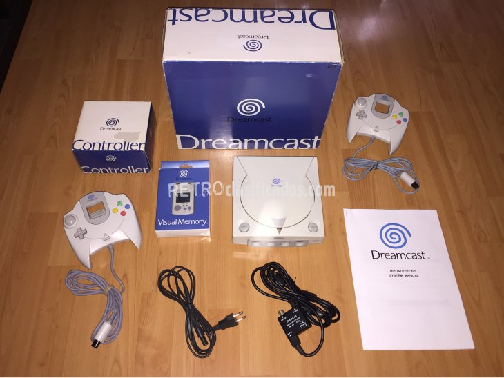 Sega Dreamcast console system boxed 1