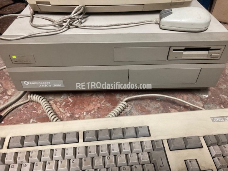 ordenador commodore amiga 2000 1