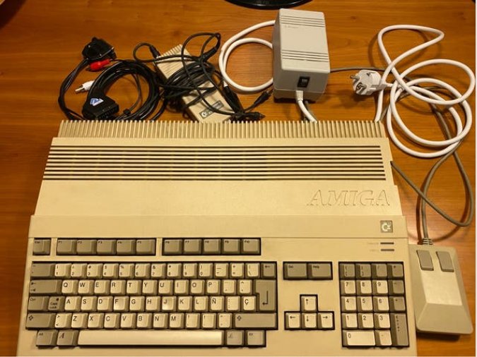 Commodore Amiga 500 + Extras