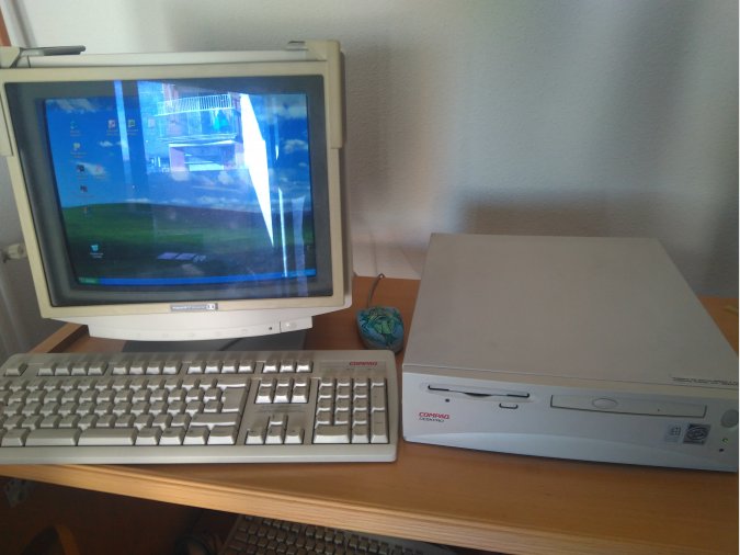 Ordenador COMPAQ DESKPRO Pentium II