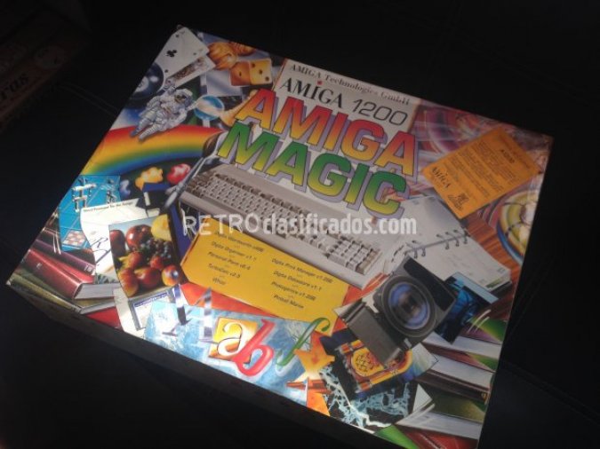 Amiga 1200 ( Amiga Magic Pack )