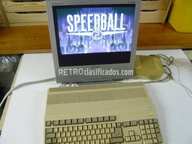 Commodore Amiga 500 en caja 6