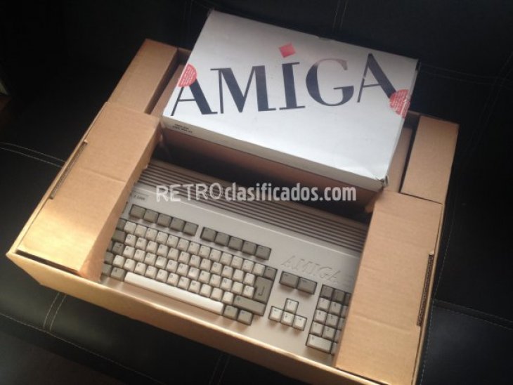 Amiga 1200 ( Amiga Magic Pack ) 3