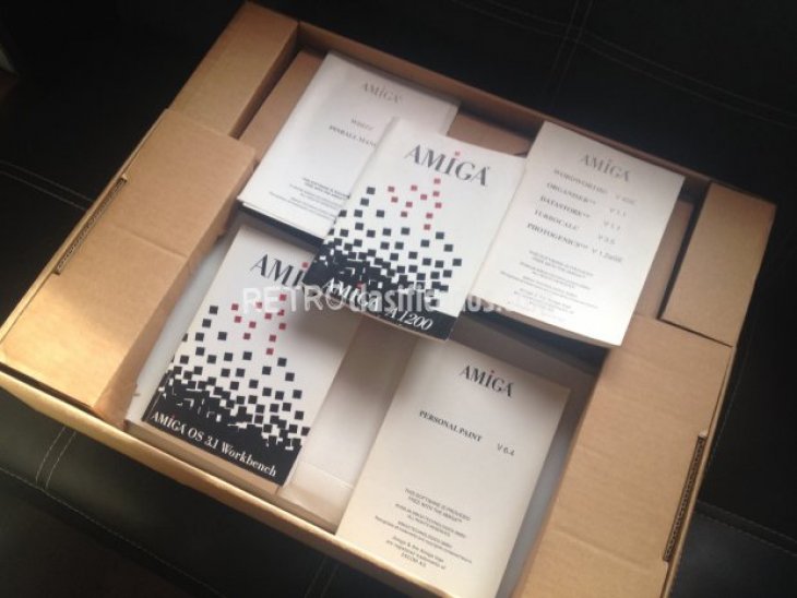 Amiga 1200 ( Amiga Magic Pack ) 4