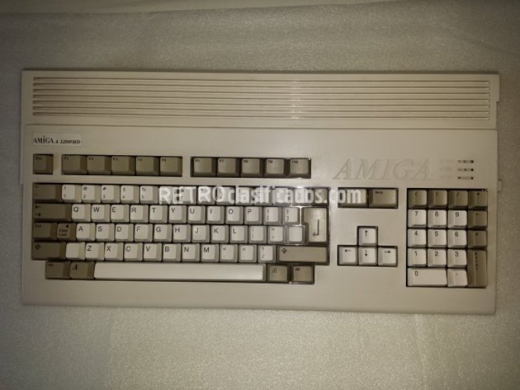 Teclado y carcasa NOS para Amiga 1200 1