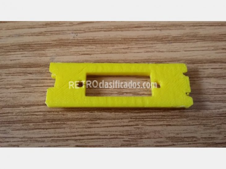 Tapa trasera expansion VGA y DVI 3
