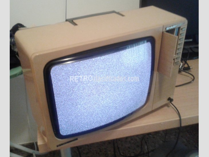 Se vende Televisor Sharp-elbe para ZX Spectrum, Commodore 1