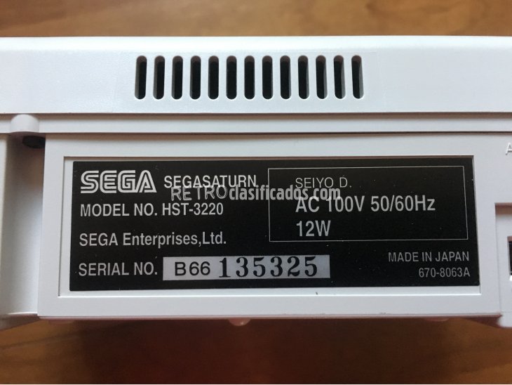 Sega Saturn con caja 3