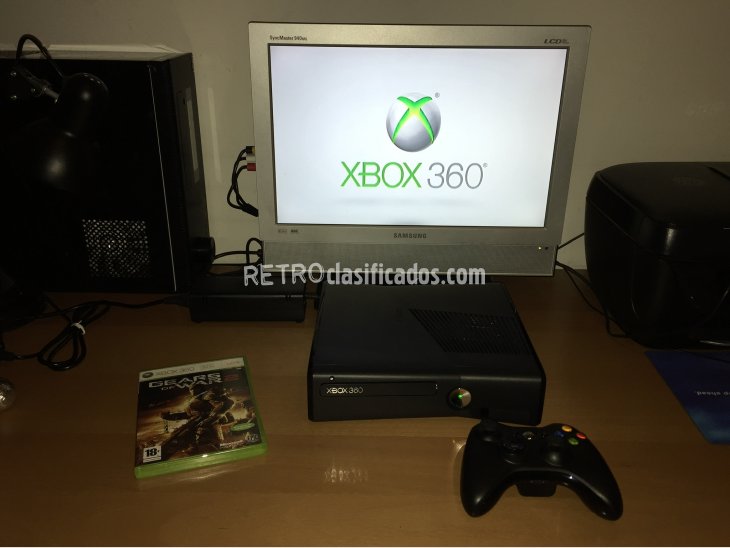 XBox 360 console system boxed 2