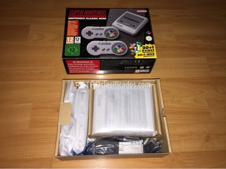 Super Nintendo Classic Mini con extras 2