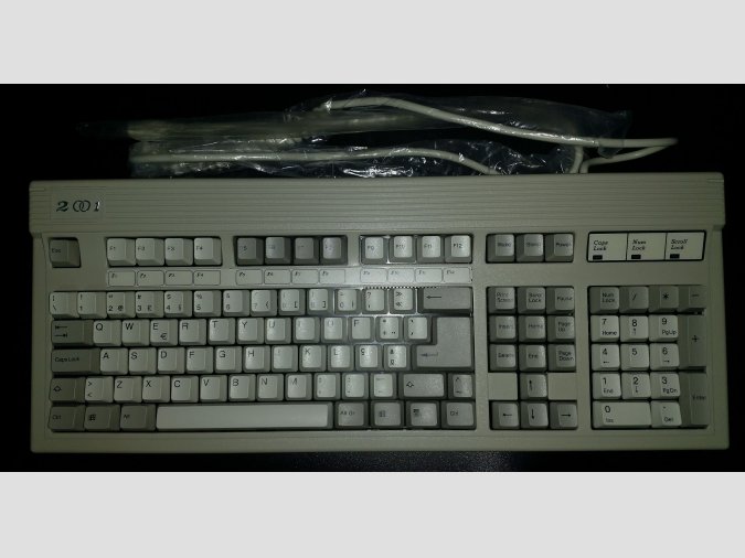 Teclado mecánico PS2 Focus FK-2001 nuevo