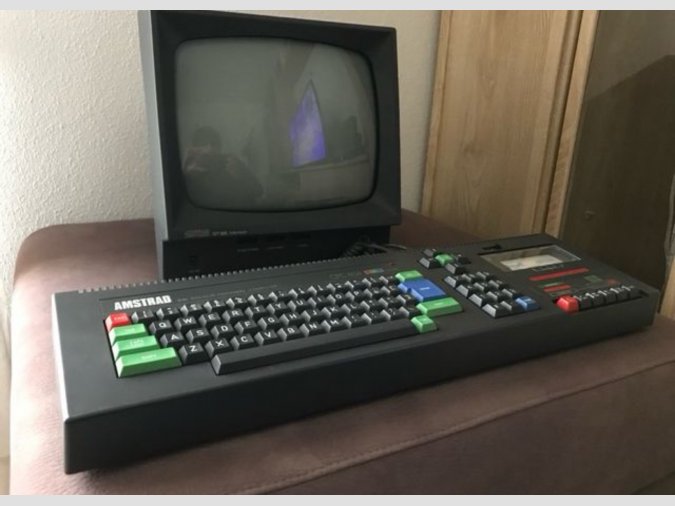 AMSTRAD CPC 464 Y MONITOR EN PERFECTO ESTADO. IMPECABLE.  