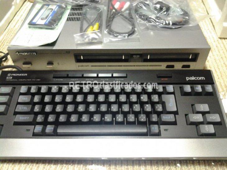 msx palcom con reproductor LD y juegos 2