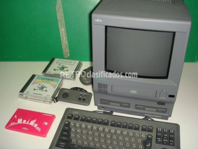 Fujitsu FM Towns II (Modelo UX 20) 2Mb