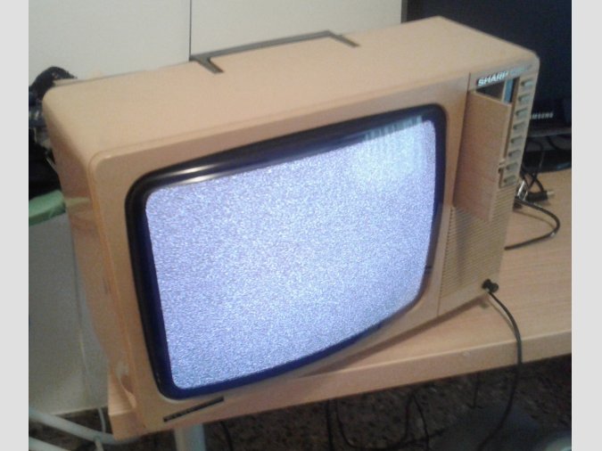 Se vende Televisor Sharp-elbe para ZX Spectrum, Commodore